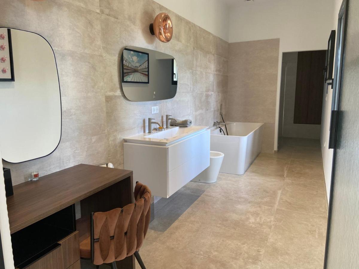 Le Clos Celine Flayosc Exterior photo