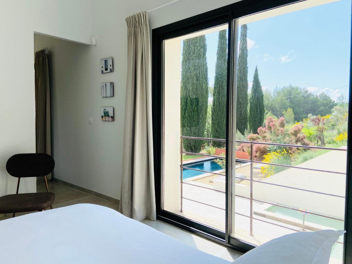 Le Clos Celine Flayosc Exterior photo
